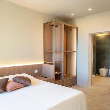 Lampada Di Aladino Hotel Follonica