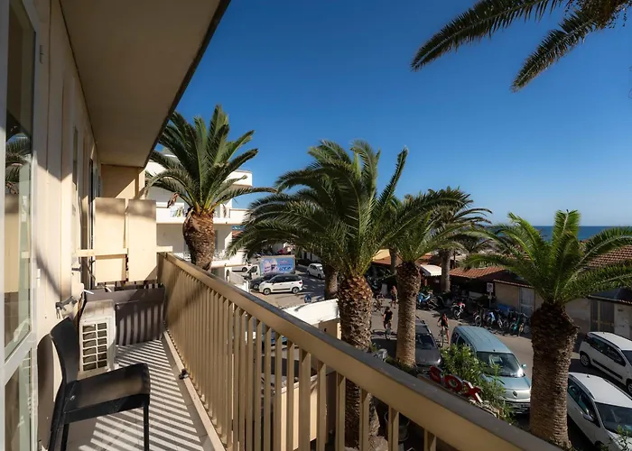 Hotel Lampada Di Aladino Follonica
